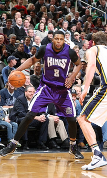 Gay scores 24 and hits game-winner, Kings top Jazz 103-101